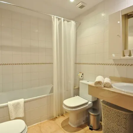 Tounhaus Global Lloret de Mar