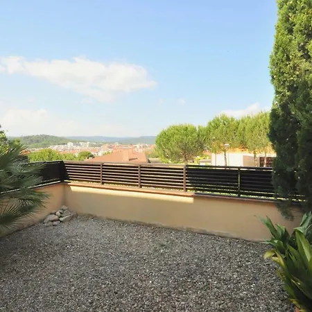 Tounhaus Global * Lloret de Mar