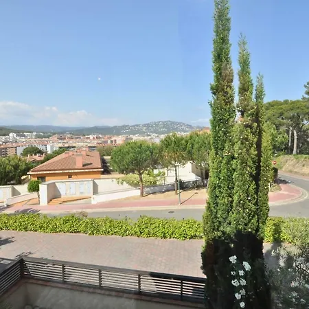 Tounhaus Global * Lloret de Mar