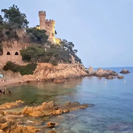 Tounhaus Global * Lloret de Mar