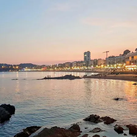 Tounhaus Global * Lloret de Mar